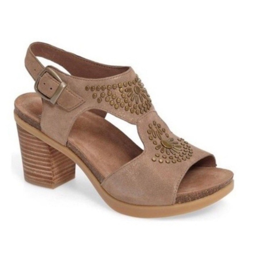 Dansko 'Deandra' Brown Leather Studded Sandal Heel Boho Comfortable Sz 39 US 9